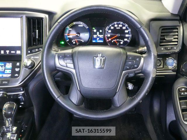 Toyota CROWN SEDAN 2013-07 6790882-7