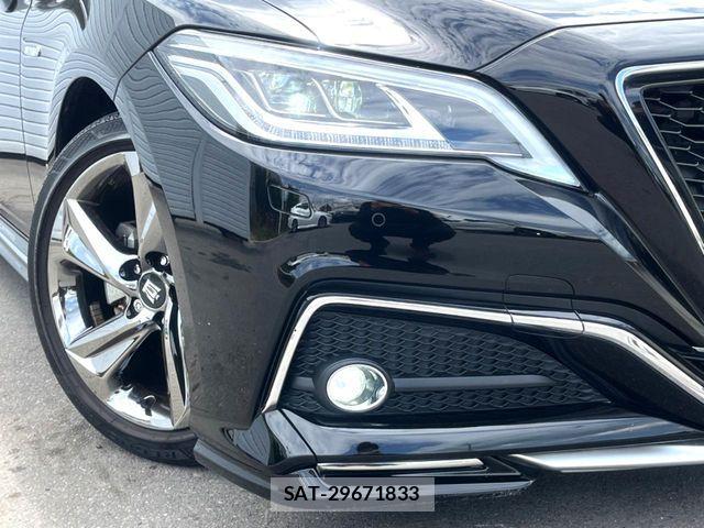 Toyota CROWN SEDAN 2019-08 6790855-14