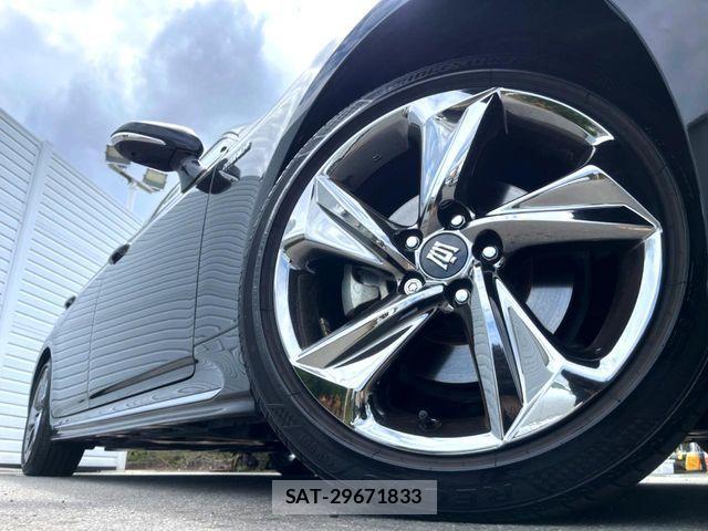 Toyota CROWN SEDAN 2019-08 6790855-15