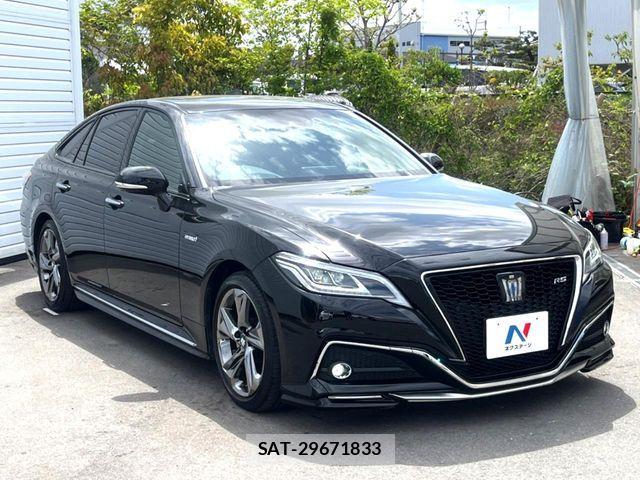 Toyota CROWN SEDAN 2019-08 6790855-18