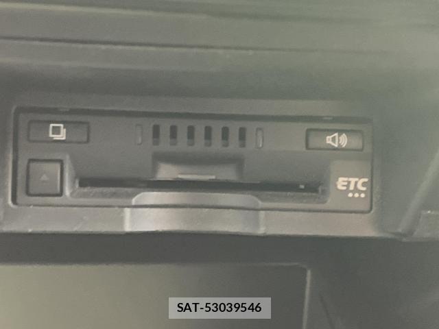 Toyota CROWN SEDAN 2019-03 6790835-16