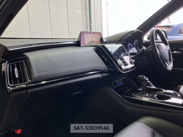 Toyota CROWN SEDAN 2019-03 6790835-21