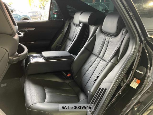 Toyota CROWN SEDAN 2019-03 6790835-23