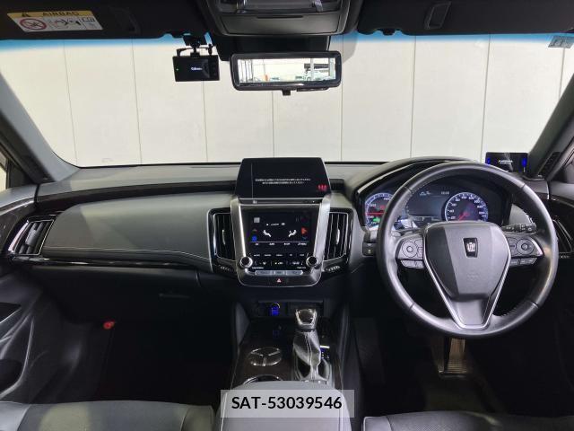 Toyota CROWN SEDAN 2019-03 6790835-7