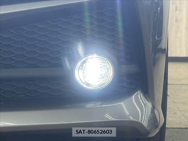 Toyota CROWN SEDAN 2020-12 6790857-11