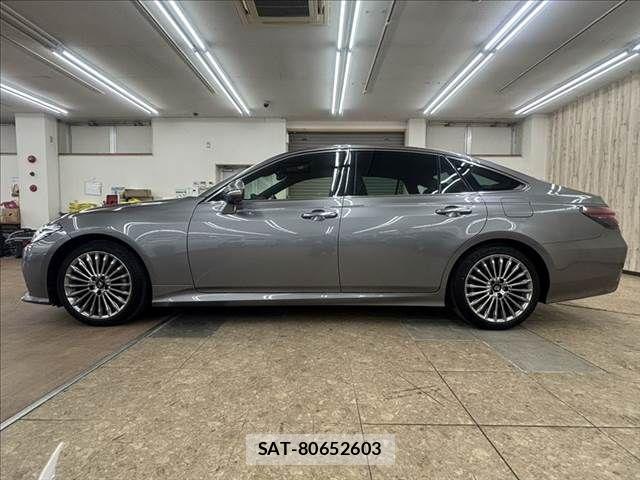 Toyota CROWN SEDAN 2020-12 6790857-19