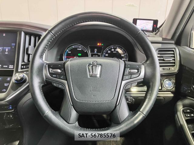 Toyota CROWN SEDAN 2015-10 6790865-12