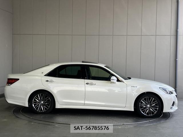 Toyota CROWN SEDAN 2015-10 6790865-27