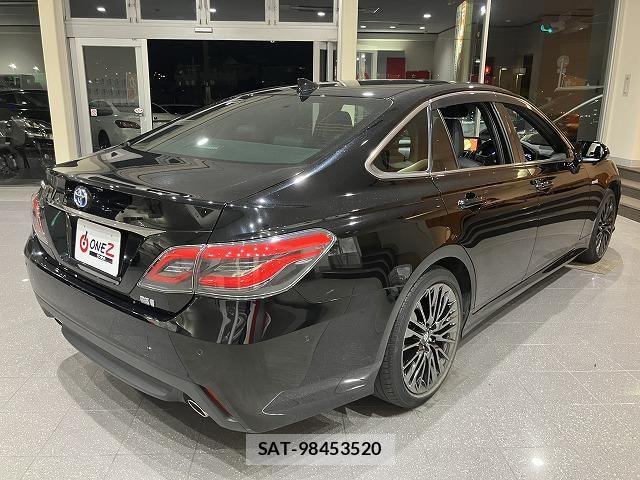 Toyota CROWN SEDAN 2021-01 6790851-13