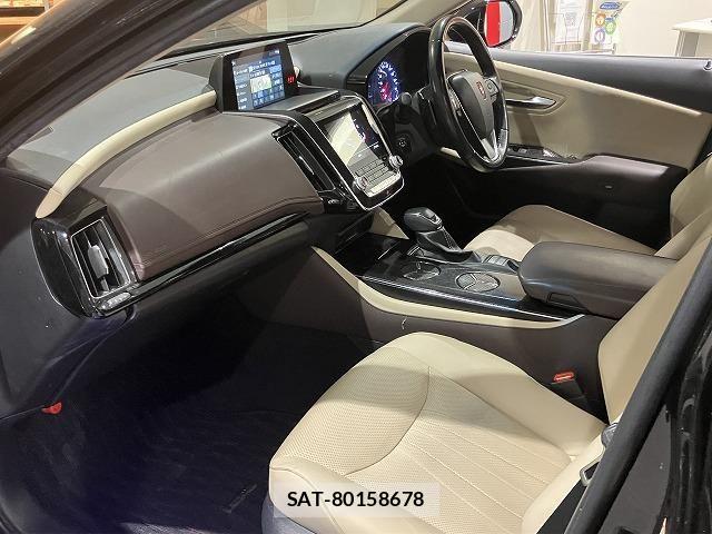 Toyota CROWN SEDAN 2020-10 6790860-19