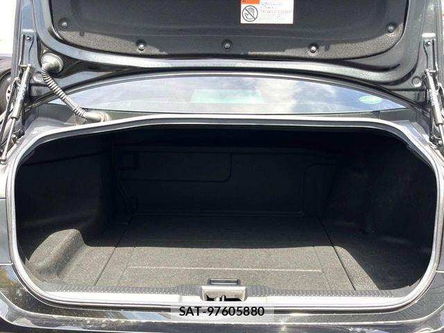 Toyota CROWN SEDAN 2019-04 6790836-13