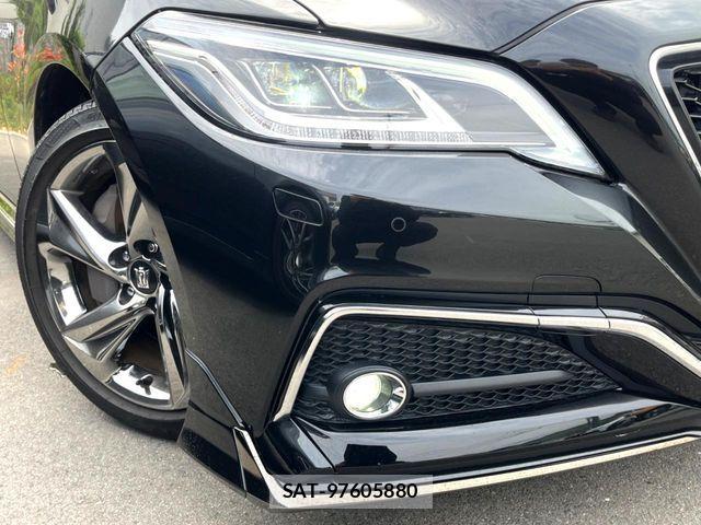 Toyota CROWN SEDAN 2019-04 6790836-14