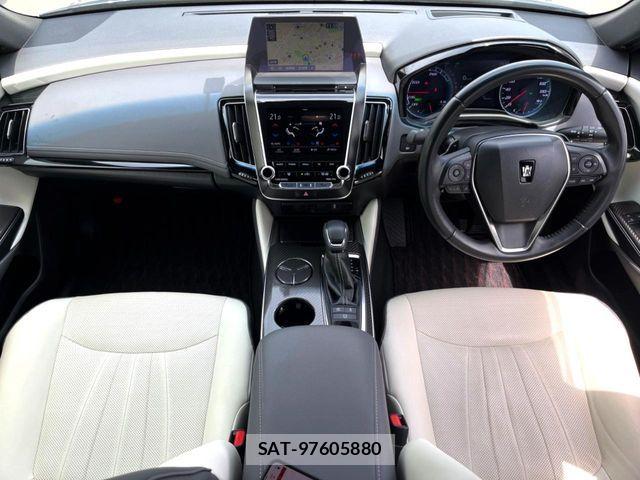 Toyota CROWN SEDAN 2019-04 6790836-1