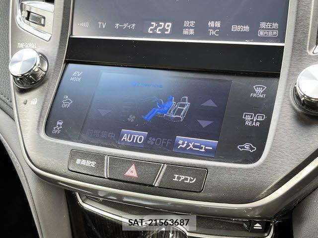 Toyota CROWN SEDAN 2018-03 6790861-14