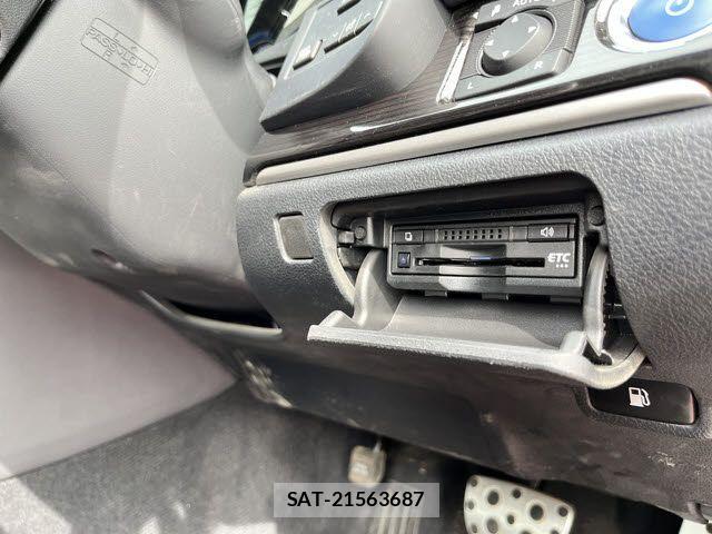 Toyota CROWN SEDAN 2018-03 6790861-15