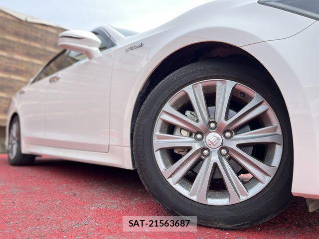 Toyota CROWN SEDAN 2018-03 6790861-26