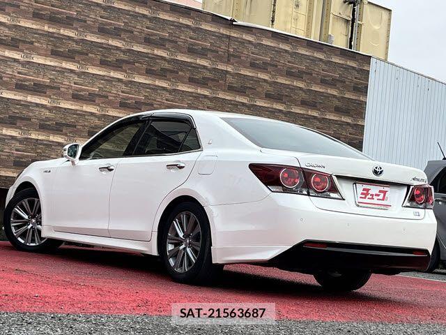 Toyota CROWN SEDAN 2018-03 6790861-8