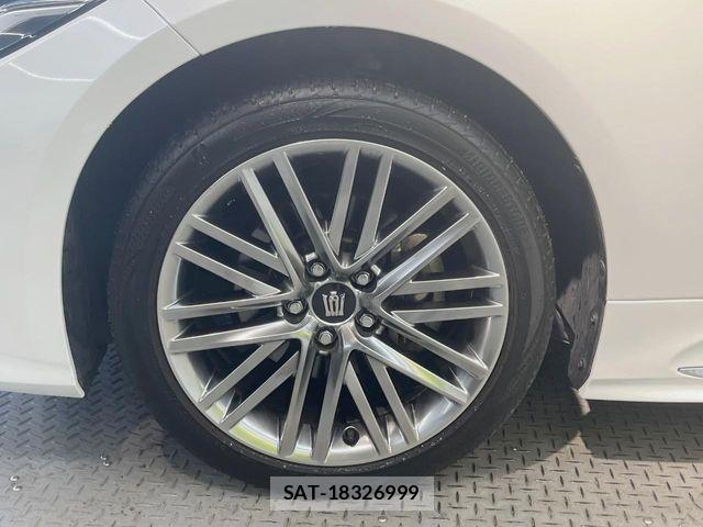 Toyota CROWN SEDAN 2021-01 6790834-10