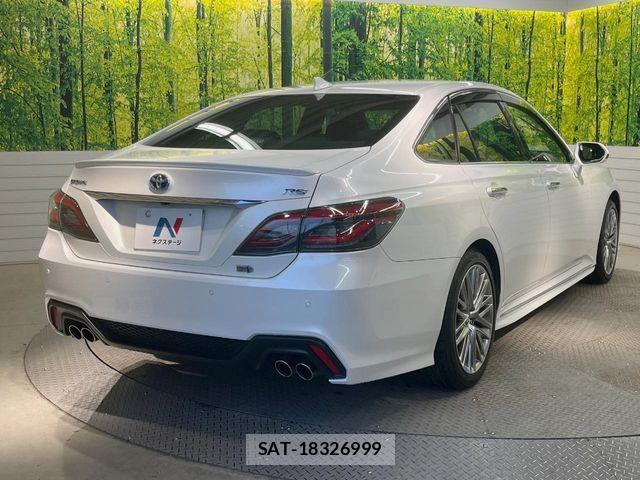 Toyota CROWN SEDAN 2021-01 6790834-13