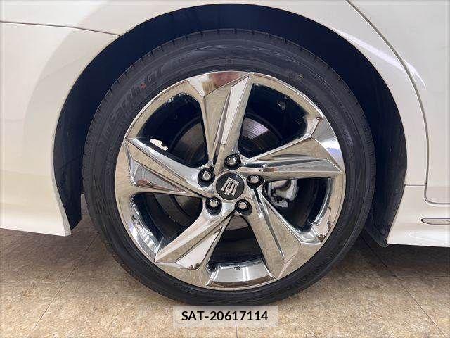 Toyota CROWN SEDAN 2018-09 6790858-26