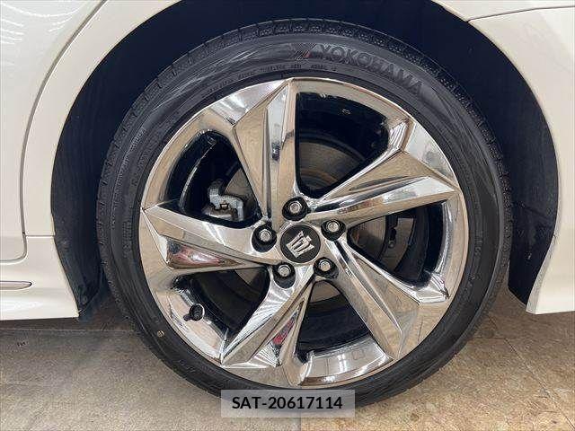 Toyota CROWN SEDAN 2018-09 6790858-27