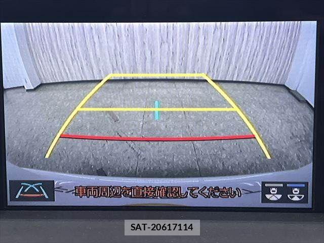 Toyota CROWN SEDAN 2018-09 6790858-5