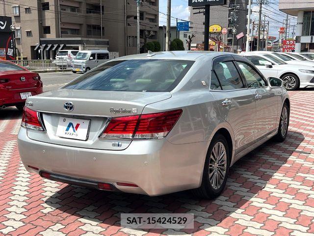 Toyota CROWN SEDAN 2013-07 6790892-17