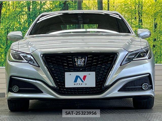 Toyota CROWN SEDAN 2019-02 6790867-13
