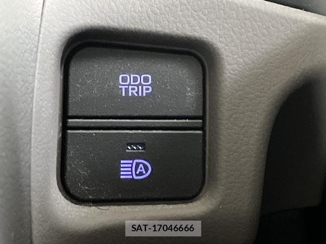 Toyota CROWN SEDAN 2021-12 6790837-14