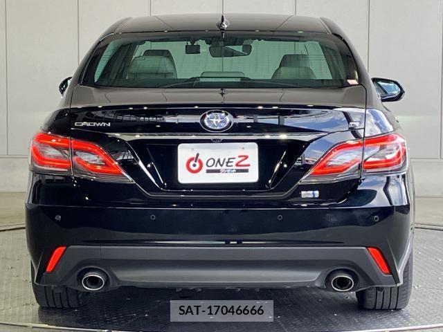 Toyota CROWN SEDAN 2021-12 6790837-26