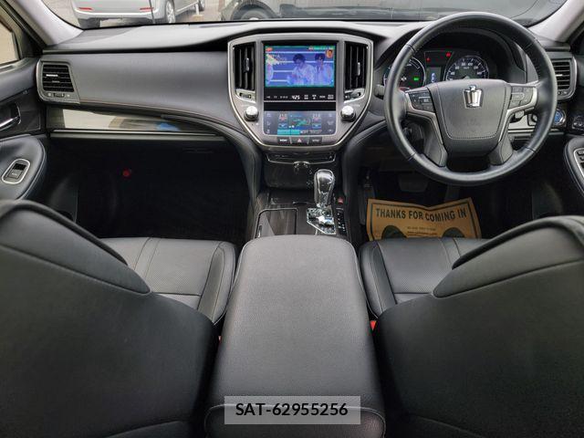 Toyota CROWN SEDAN 2014-10 6790862-21