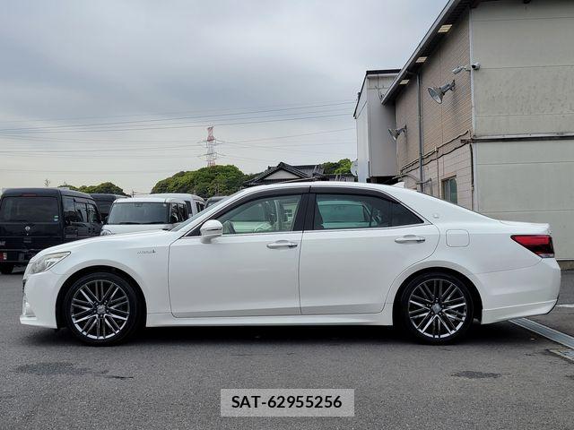 Toyota CROWN SEDAN 2014-10 6790862-7