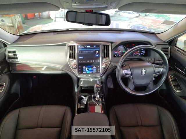 Toyota CROWN SEDAN 2013-04 6790881-2