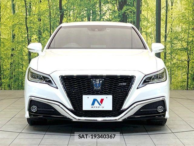 Toyota CROWN SEDAN 2018-06 6790854-13