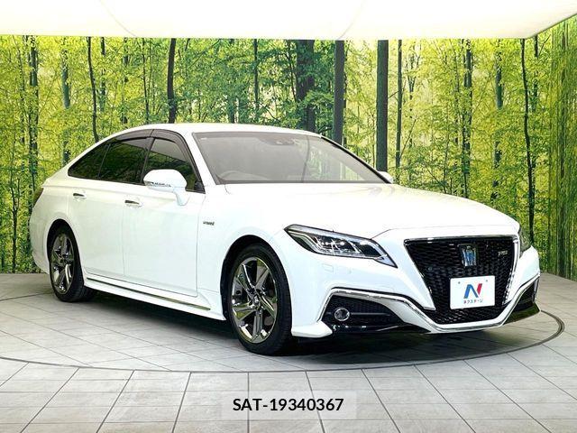 Toyota CROWN SEDAN 2018-06 6790854-15