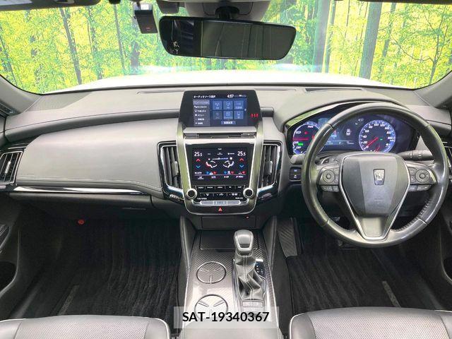Toyota CROWN SEDAN 2018-06 6790854-1