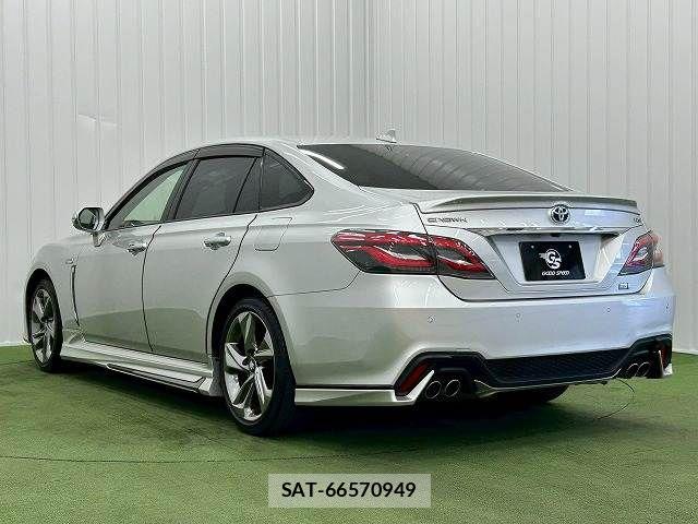 Toyota CROWN SEDAN 2018-10 6814391-16