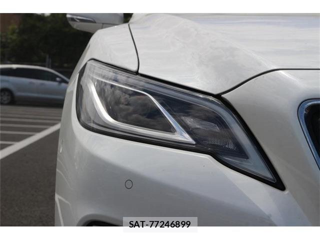 Toyota CROWN SEDAN 2018-12 6814392-13