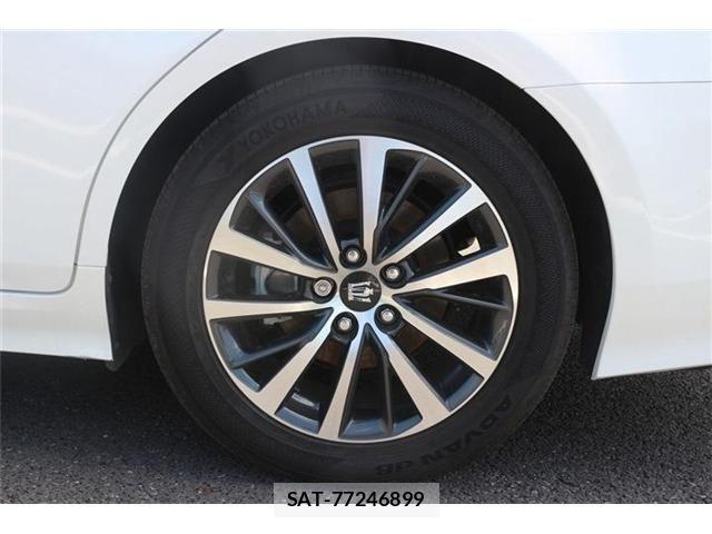 Toyota CROWN SEDAN 2018-12 6814392-18