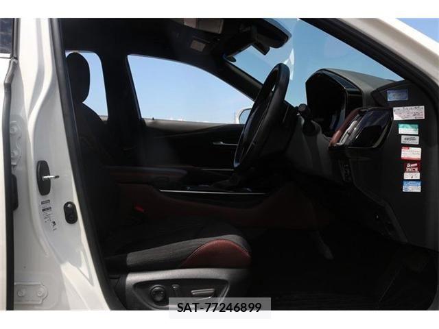Toyota CROWN SEDAN 2018-12 6814392-24
