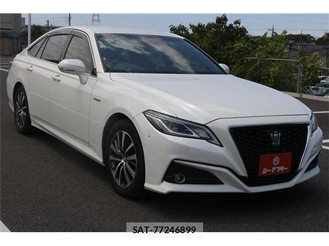 Toyota CROWN SEDAN 2018-12 6814392-3