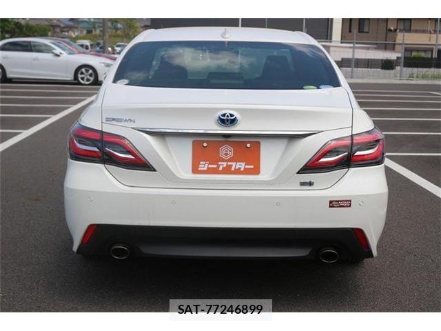 Toyota CROWN SEDAN 2018-12 6814392-6