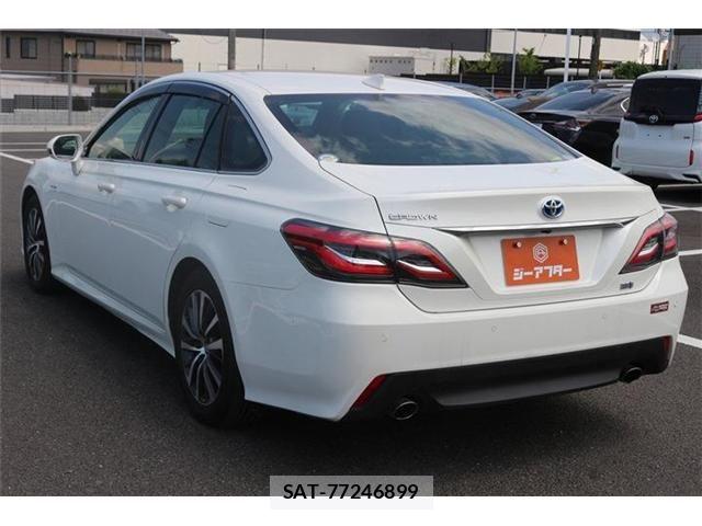 Toyota CROWN SEDAN 2018-12 6814392-7