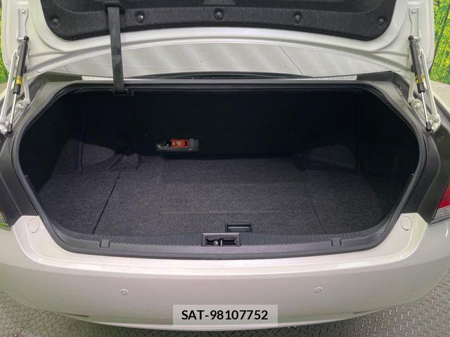 Toyota CROWN SEDAN 2013-04 6814396-9