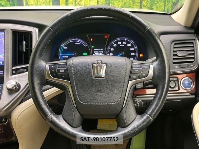 Toyota CROWN SEDAN 2013-04 6814396-10