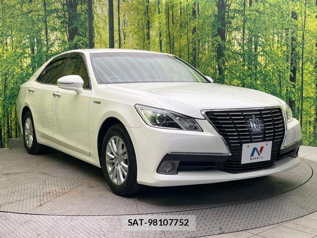 Toyota CROWN SEDAN 2013-04 6814396-15