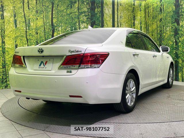 Toyota CROWN SEDAN 2013-04 6814396-16