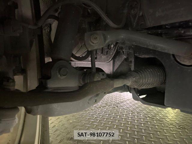 Toyota CROWN SEDAN 2013-04 6814396-19
