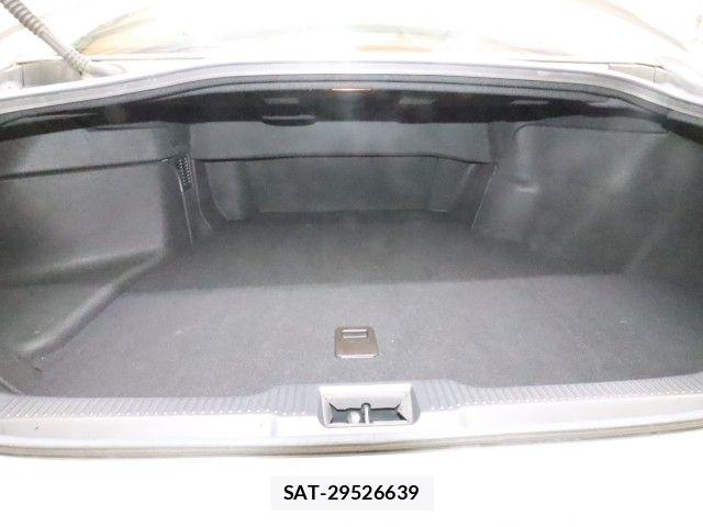 Toyota CROWN SEDAN 2019-04 6814393-10