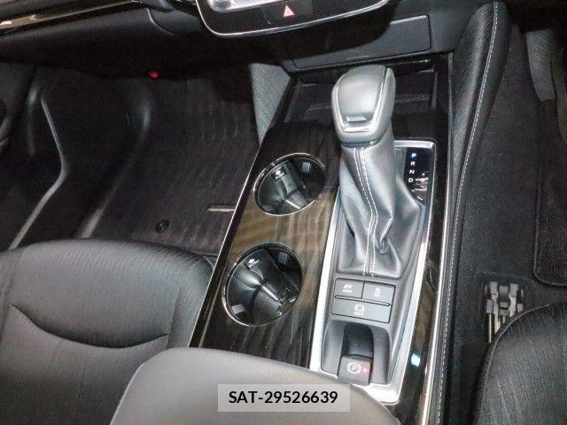 Toyota CROWN SEDAN 2019-04 6814393-19